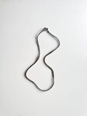 VICTORIA EMERSON Coated Woven Beaded Curb Chain Link Necklace